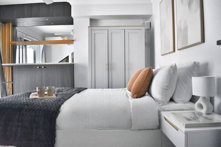 Grand Luxe 3BR Townhouse | Plunge Pool gallery image 5