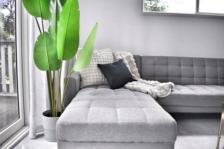 Grand Luxe 3BR Townhouse | Plunge Pool gallery image 4