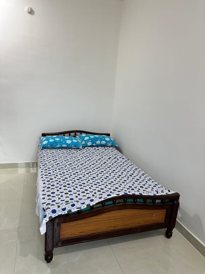 საძინებელი 3