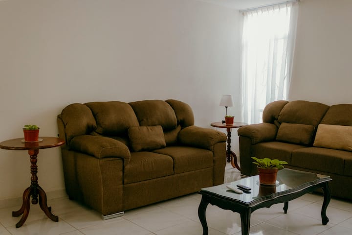 Beautiful, Spacious & Central House – 3 Bedrooms - Durango