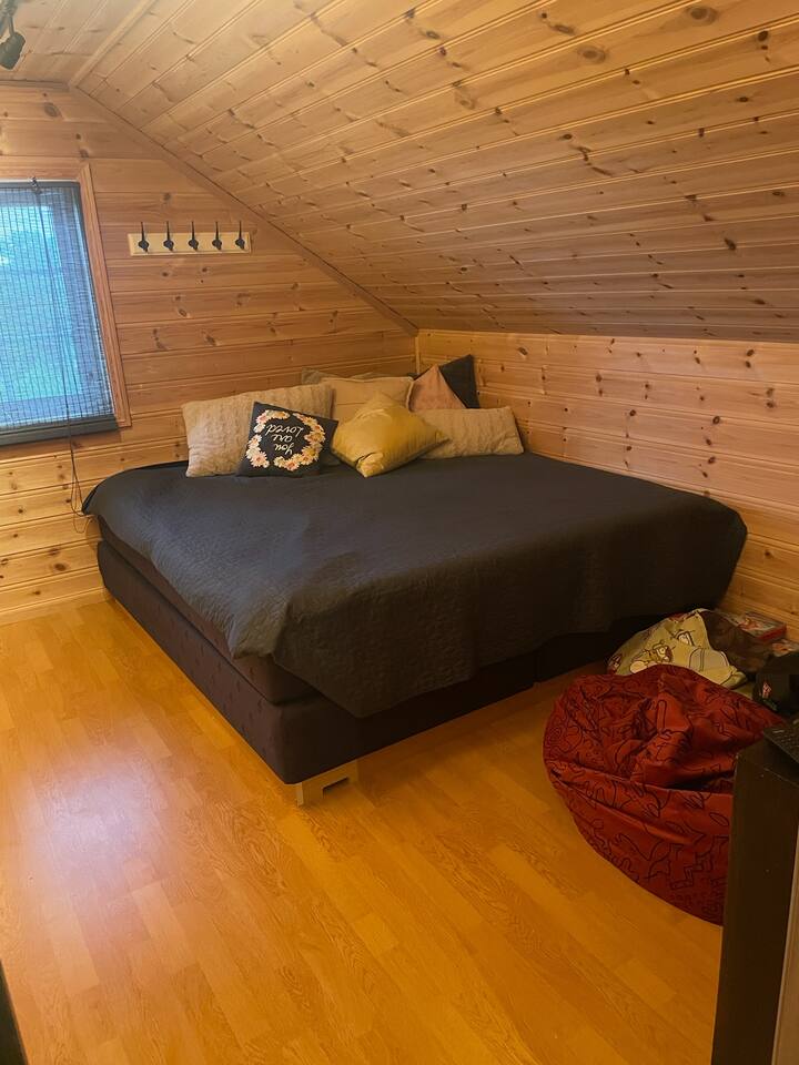 საძინებელი 4