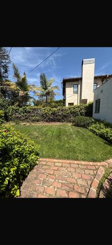 Enchanting Spanish home in Brentwood gallery image 5