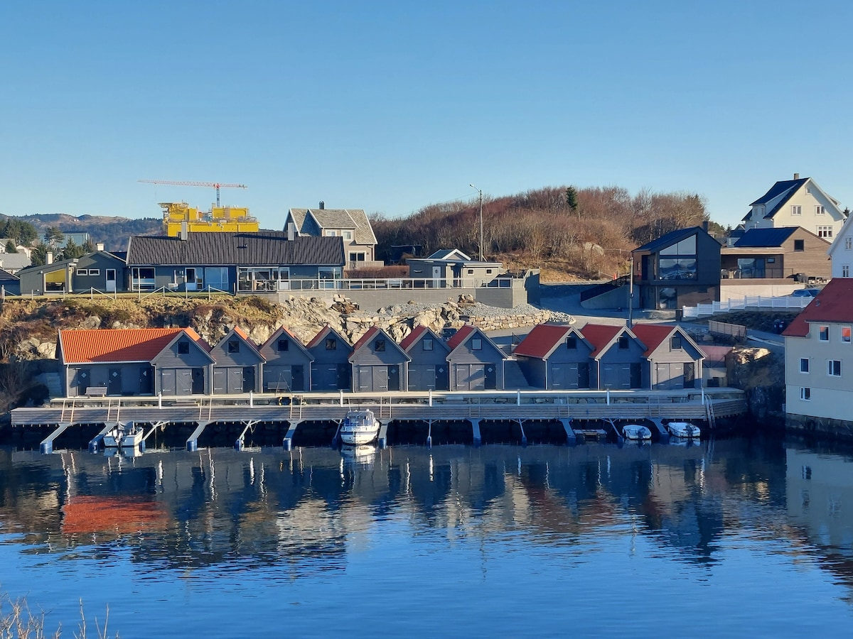 View of Norwegian Sea Vacation Rentals (4.8 out of 5) - Airbnb