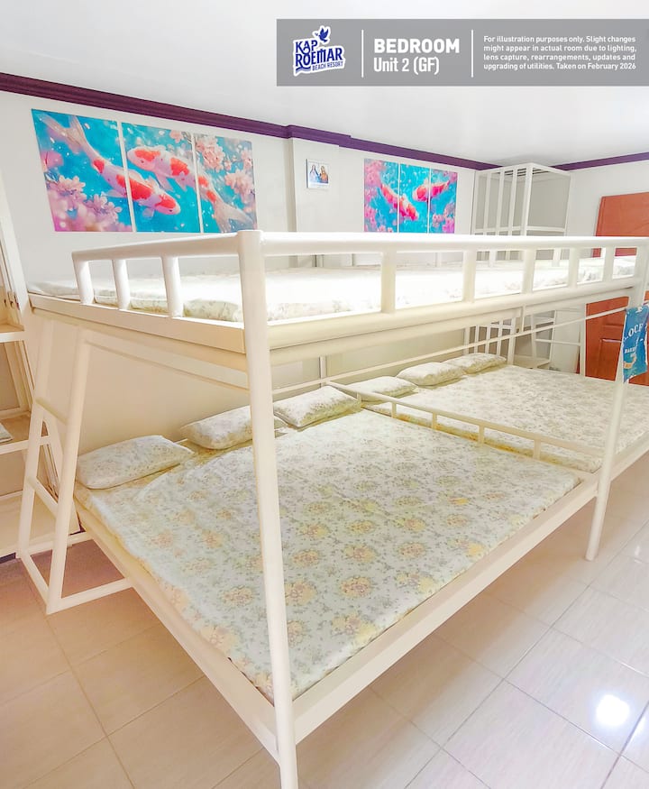 4 Customized King-Sized Beds (bunk-style). 

Each King-size beds can accommodate 3 pax with convenient sleeping space in between.

(*Image is for presentation purposes and number of pillows/blankets will vary depending on the number of pax booked).