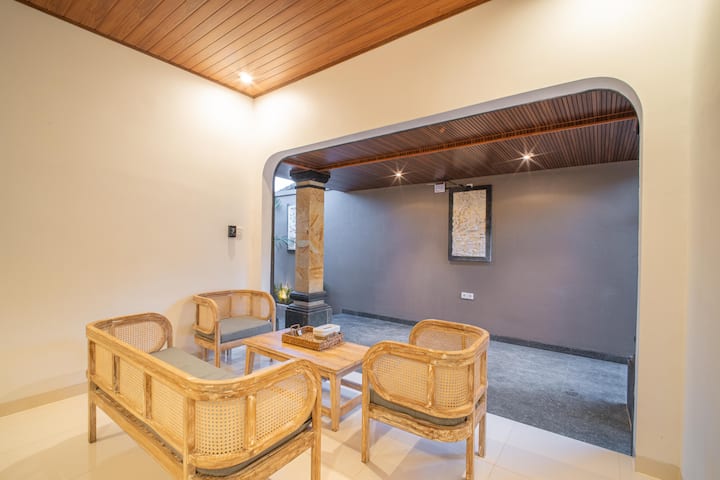Relaxing 2 Bedroom With Swimming Pool - Ubud