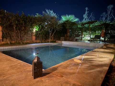 Popular Airbnb listing: bright villa bellisa 5 km from the center, 2 km from the golf course in Arrondissement De Sidi Youssef Ben Ali مقاطعة سيدي يوسف بن علي