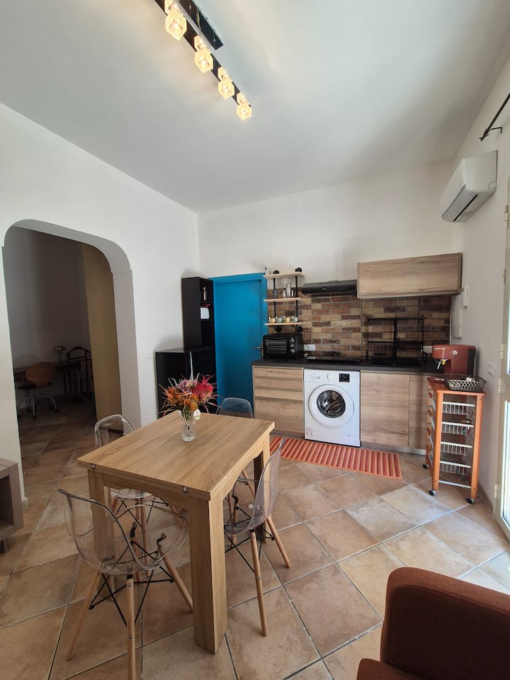Two-room apartment between Mondello and the center - Apartments for ...