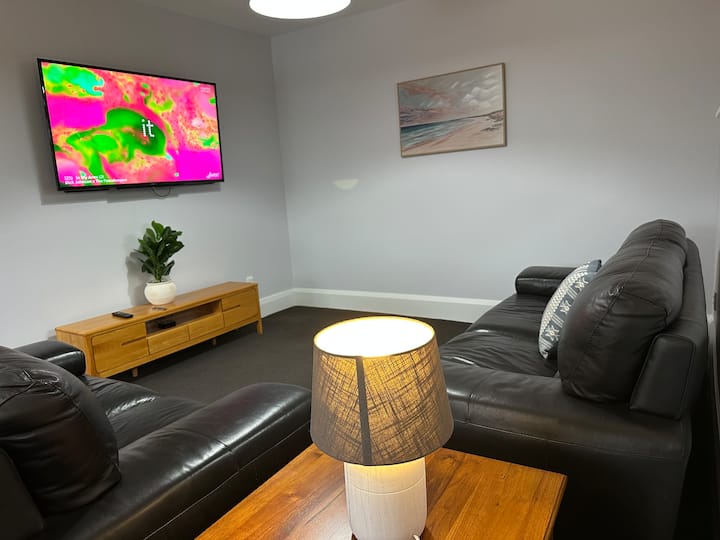 The Central Villa | 4br | 2ba | Peaceful City Stay - Christchurch
