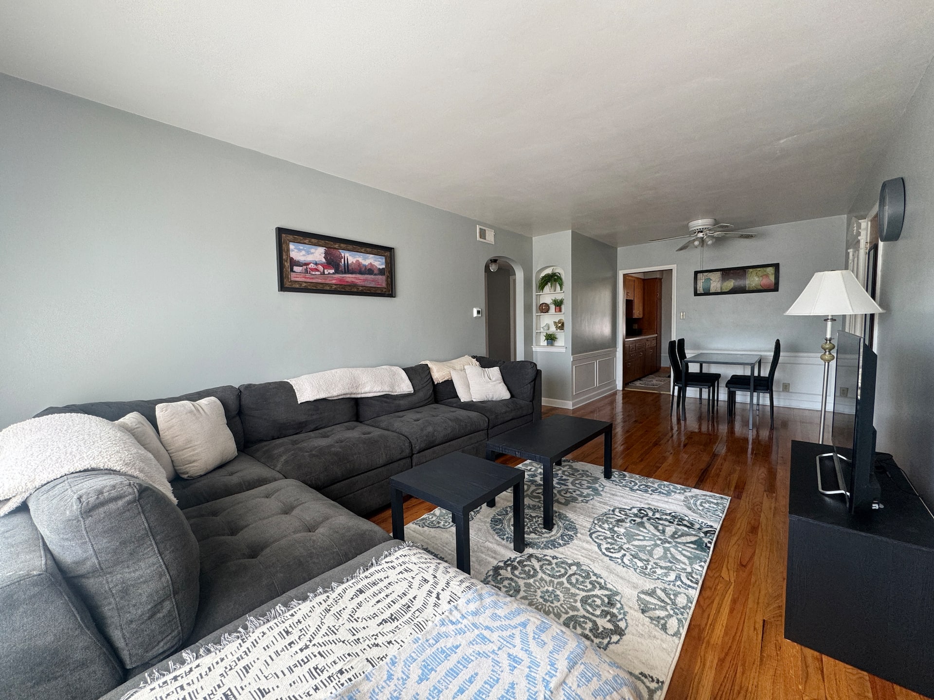 Relax In Tosa—Near Downtown MKE!
