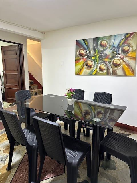 Top Airbnb: 2B 1D Downtown 4 rooms 7 beds in San Cristóbal
