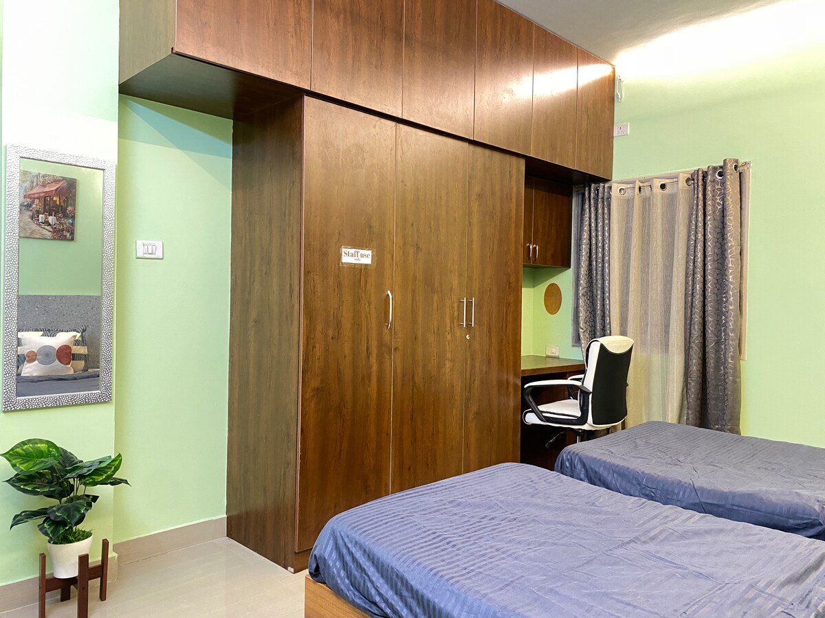 غرفة النوم 1