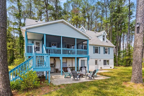 Waterfront Retreat~Private Dock~Fire Pit~Gameroom!