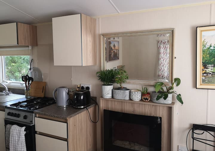 Peaceful Small Home. (Airbnb Charge Inc.) - Suffolk