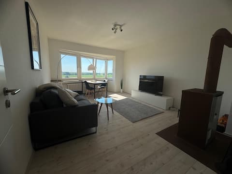 Top Airbnb: 53 sqm - Rhine view - newly renovated in Laar
