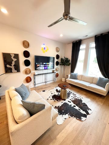 The Nash Haus! North Nashville! gallery image 3