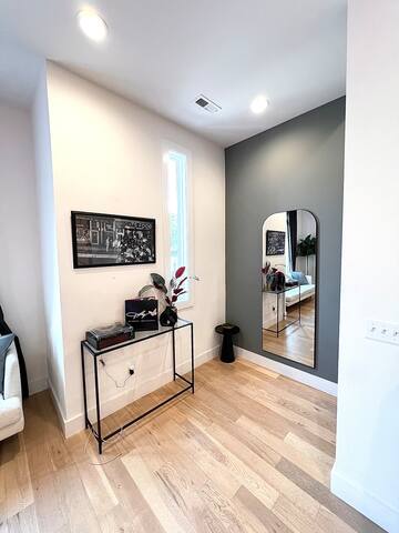 The Nash Haus! North Nashville! gallery image 5