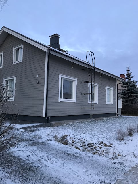 House near the beach and downtown