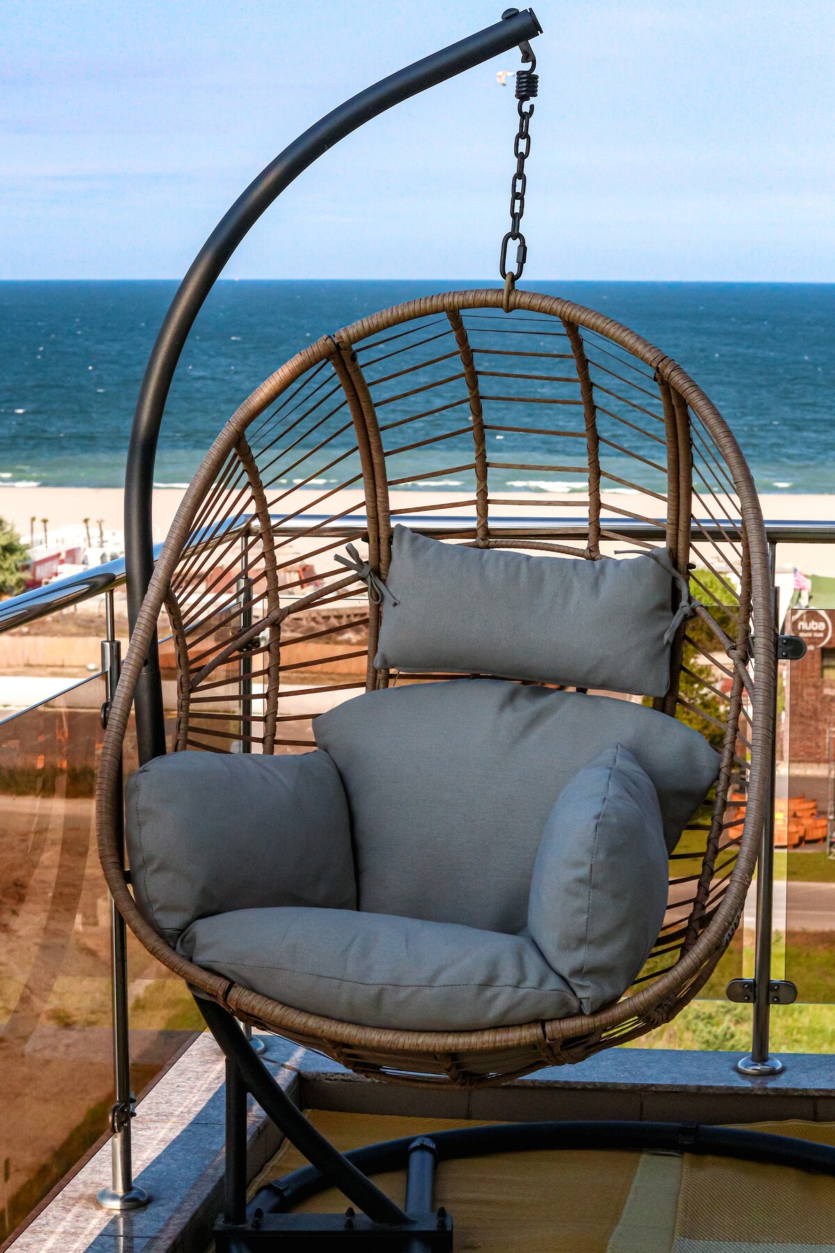 Aqua Vista Nuba - Sea View Apartment — Apartament — închiriere de vacanță cu vedere la mare în Constanța, Romania, Constanța, România — fotografia 7 a proprietății | Aqua Vista Rentals