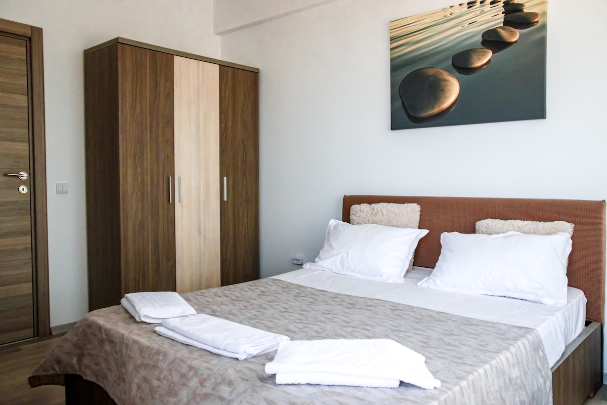 Aqua Vista Nuba - Sea View Apartment — Apartament — închiriere de vacanță cu vedere la mare în Constanța, Romania, Constanța, România — fotografia 3 a proprietății | Aqua Vista Rentals