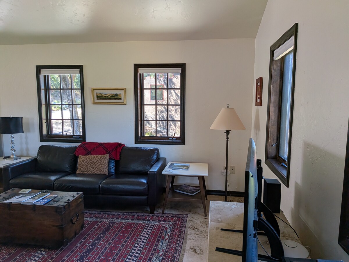 Popular Airbnb listing: Gracianna Winery Vineyard Loft - Farm Stay in Windsor