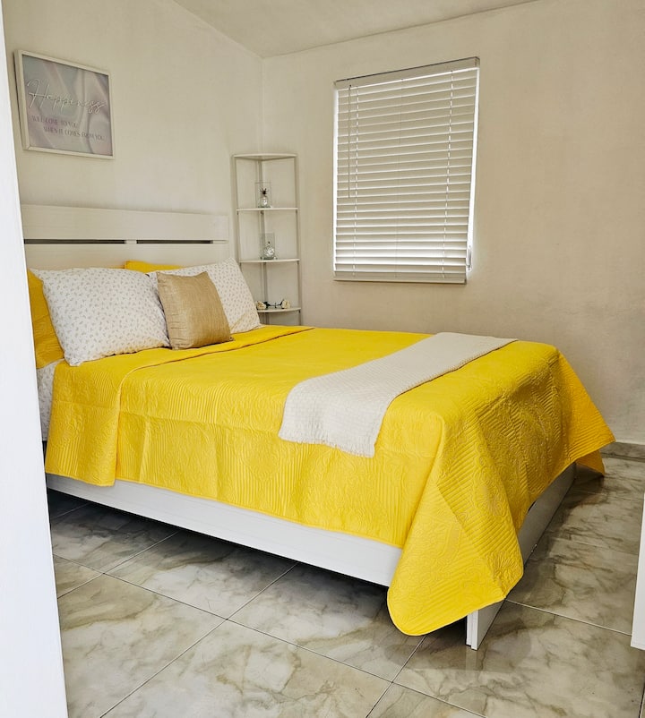 Private Accommodation In Bayamon - Bayamón