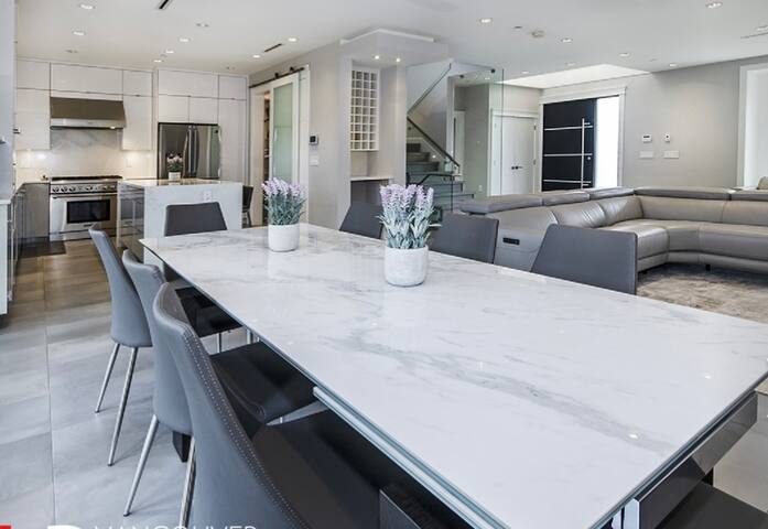 Family home – rooftop park view gallery image 4