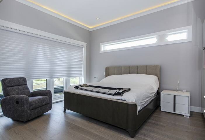 Family home – rooftop park view gallery image 5