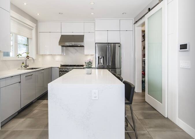 Family home – rooftop park view gallery image 2