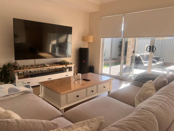 Alkimos Beachside Retreat - Yanchep
