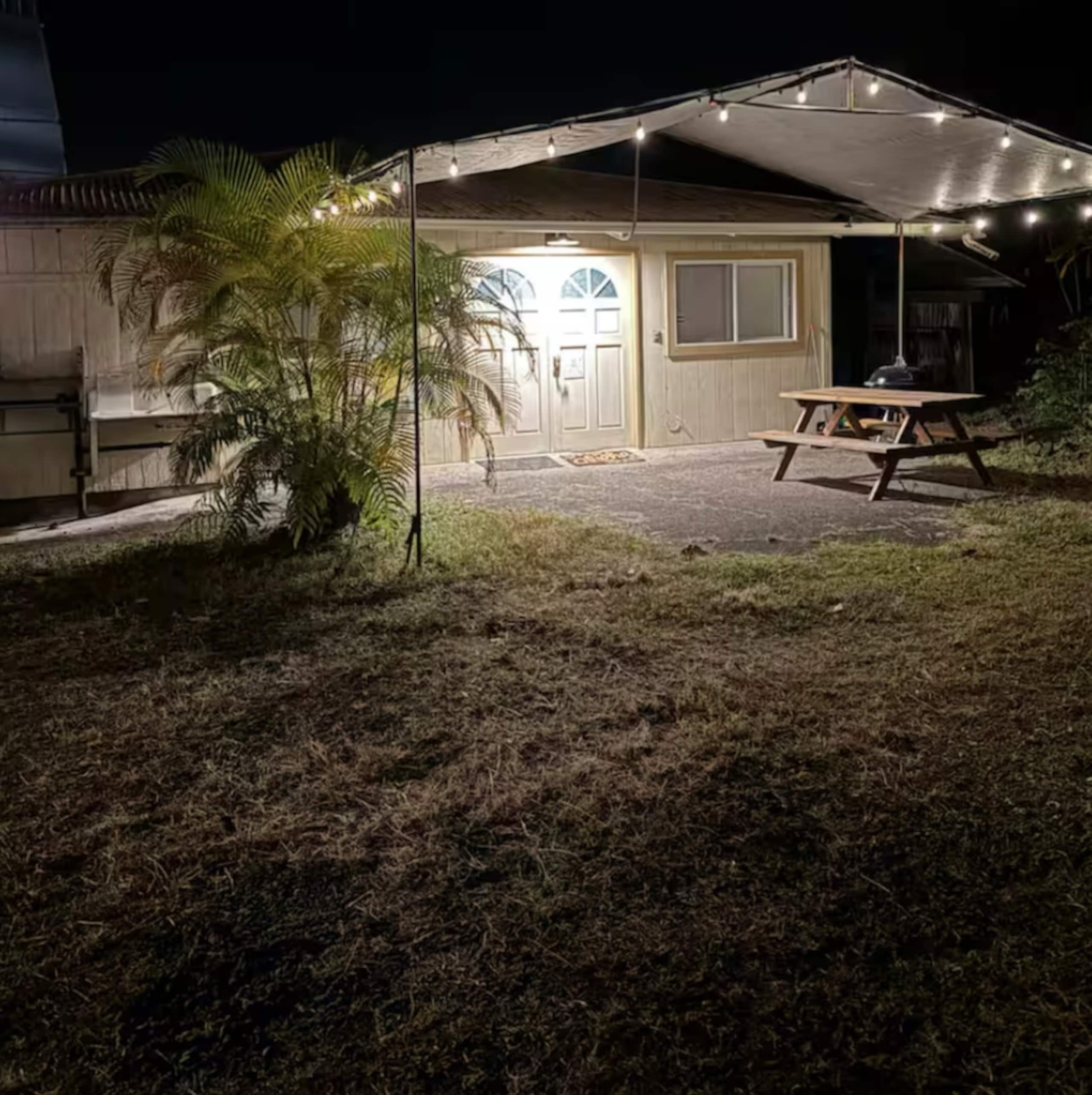 Home in Hilo · ★4.86 · 1 bedroom · 1 bed · 1 private bath - Image 2