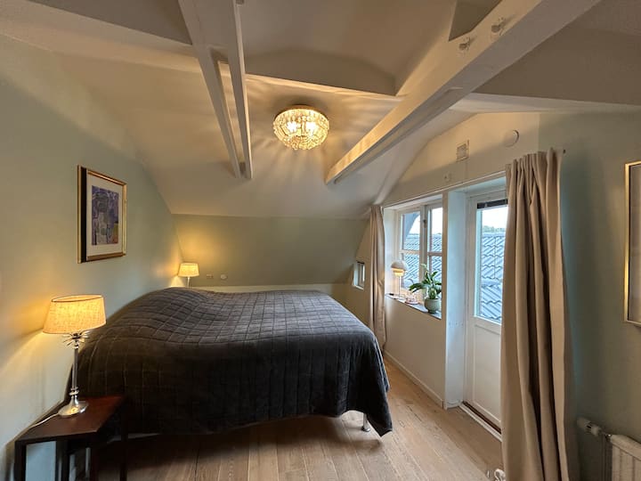 Schlafzimmer 1