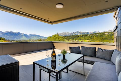 homy City Diamont Penthouse – near the border