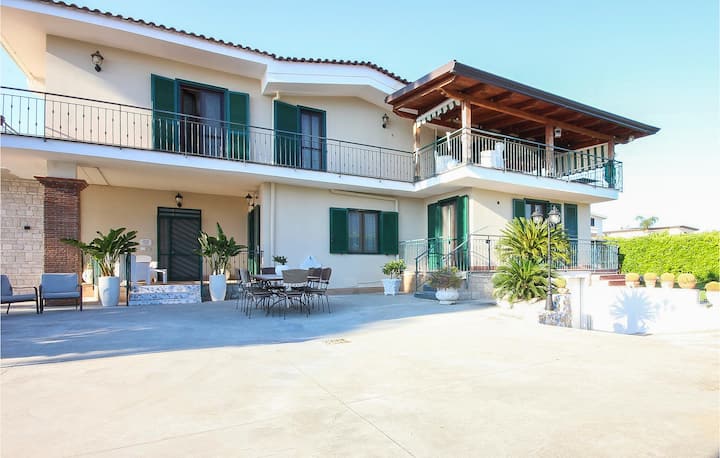 Villa Angela Holiday Apartment
