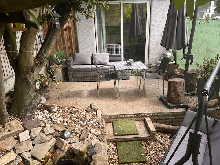 Private London Garden Flat Nearstation Freeparking - Epsom