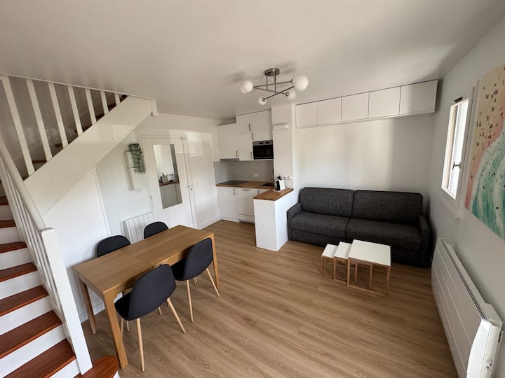 Duplex Rénové- 2 Chambres - Bord De Mer - Terrasse - Cabourg