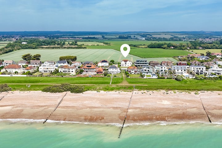 Carousel | Large Beachfront Home In West Sussex - Littlehampton