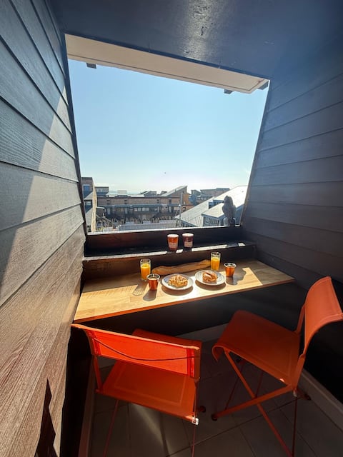 Popular Airbnb listing: At Jeanne's, your pied-à-terre is 2 steps from the sea. in Deauville