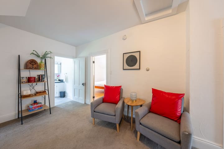 Cozy 2-bedroom Getaway |Pool - Foxwoods Resort Casino