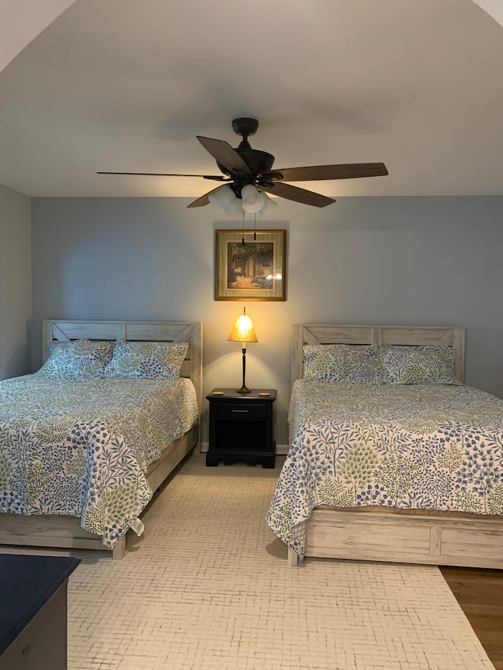 The Santeetlah Suite At Blue Boar Inn - Robbinsville, NC