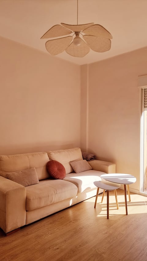 Airbnb con mejor rendimiento: Cozy apartment in the city en Rascanya