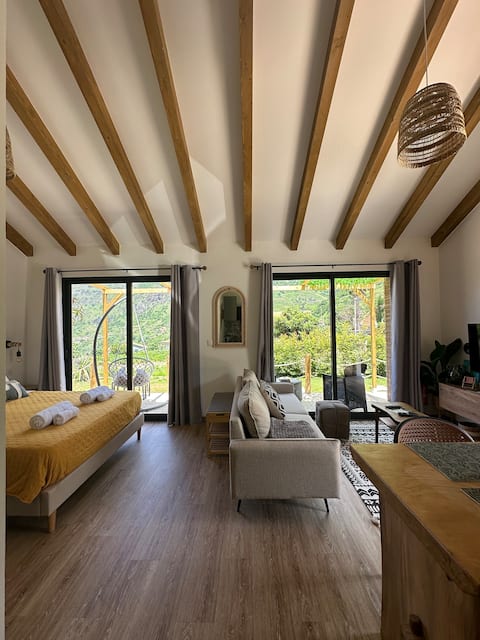 Top Airbnb: The Green Valley House II in Ilha Da Madeira