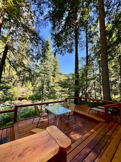 Cabin at The Cabin Patch *NEW Hot Tub*