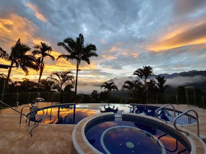 Finca Villa Cecilia · Pool, Jacuzzi & Sauna +