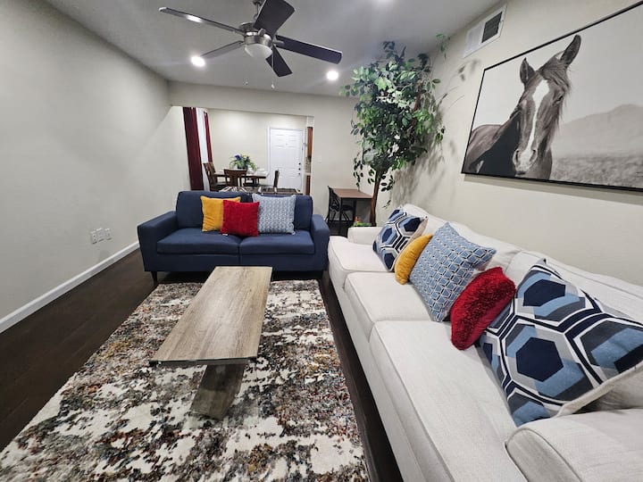 Luxury Spacious Triple "T" W/game/crib, Fifa 2026 - Mesquite, TX