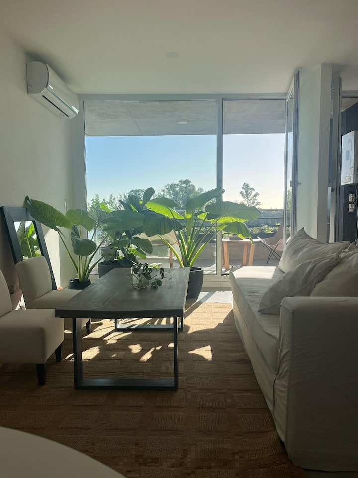 Two-bedroom apartment in Victoria