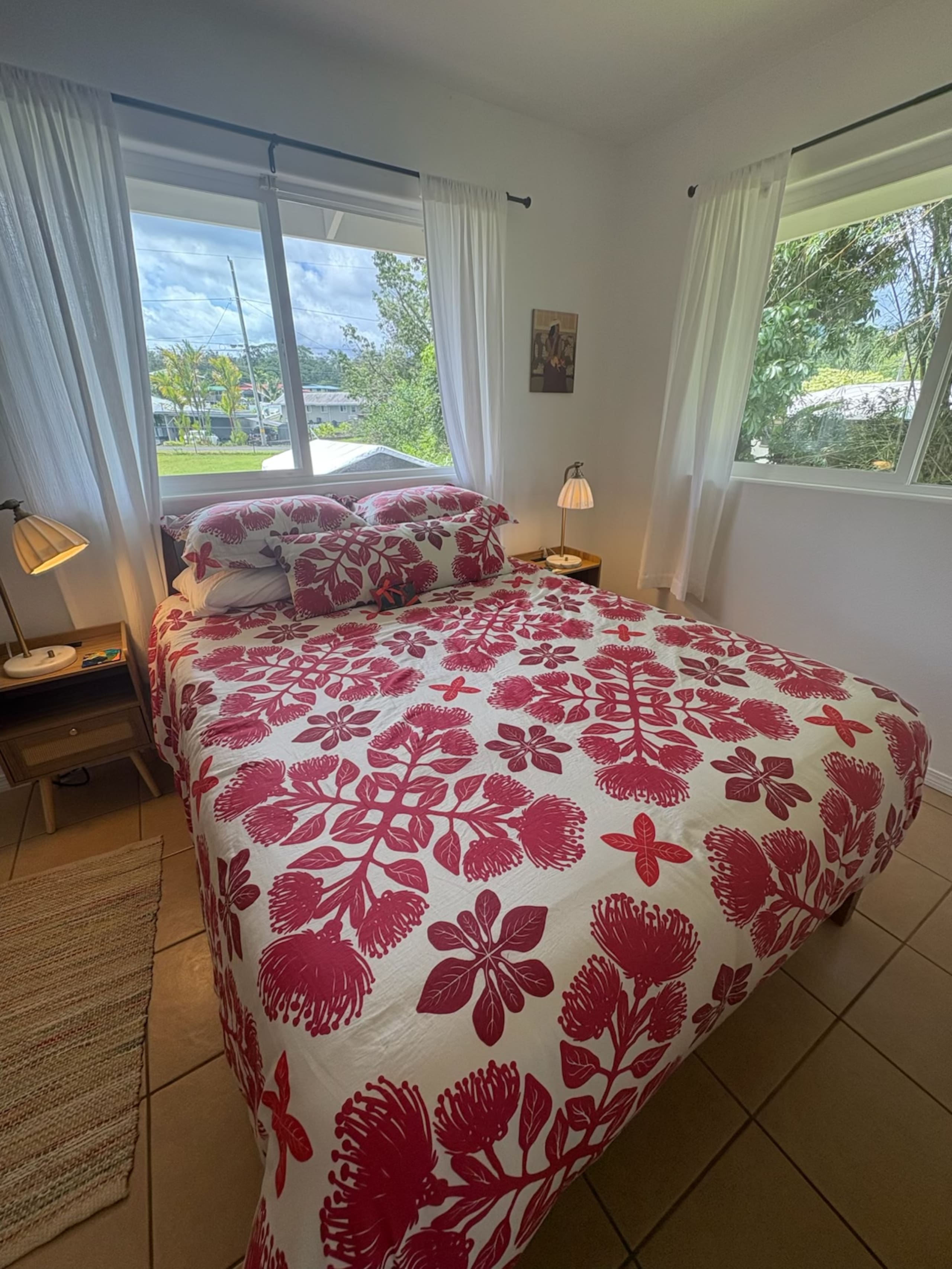 Home in Hilo · ★4.94 · 3 bedrooms · 5 beds · 2 private baths - Image 14
