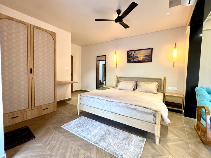 Bedroom 1 image 2