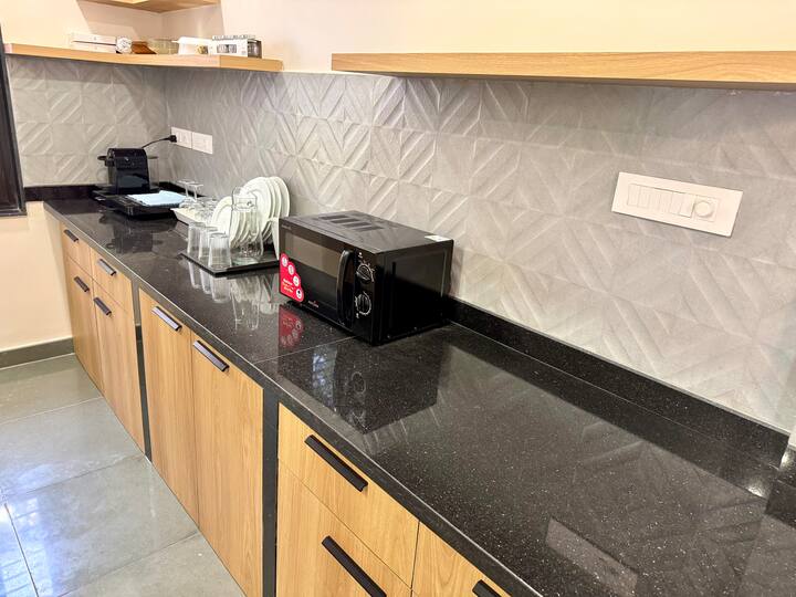 Full kitchen image 3