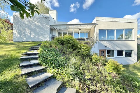 Architect-designed house in Haga with sea view