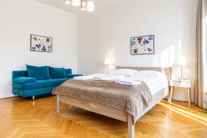 Near Wiener Stadthalle, Affordable 2br Apt W/ Wifi - Wien